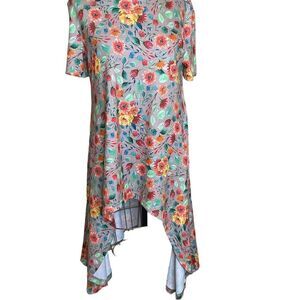 Crazy Train High/Low Knit Top Short Sleeve Floral Size M NWOT